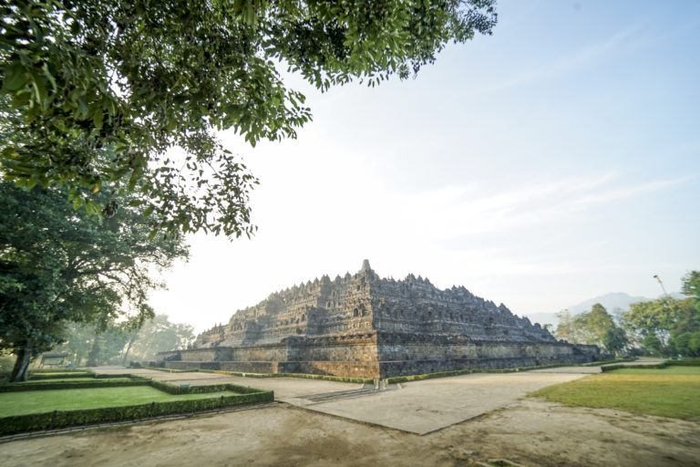 Candi Borobudur via www.borobudurpark.com